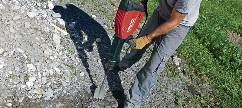 Sjekači za glinu TE-S SP Iznimno oštri sjekači za glinu TE-S za razbijanje izrazito stvrdnutog šljunka ili prljavštine Primjene 1